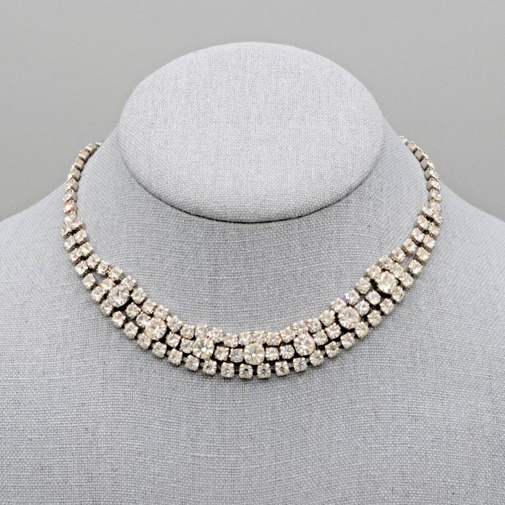 Vintage Womens Prong Set Faceted Clear Rhinestones Choker Necklace Hook 15 in